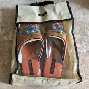 CICCIABELLA SLIP ON SLIPPERS 6.5 - 7.5